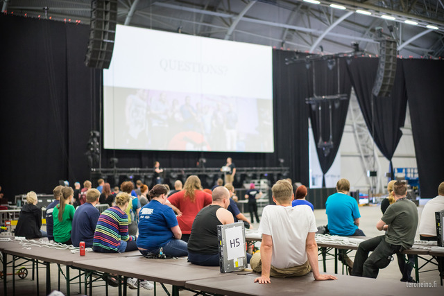 teroheino_asmsummer15_03920.jpg by Keskiviikko (rakennuspäivä)